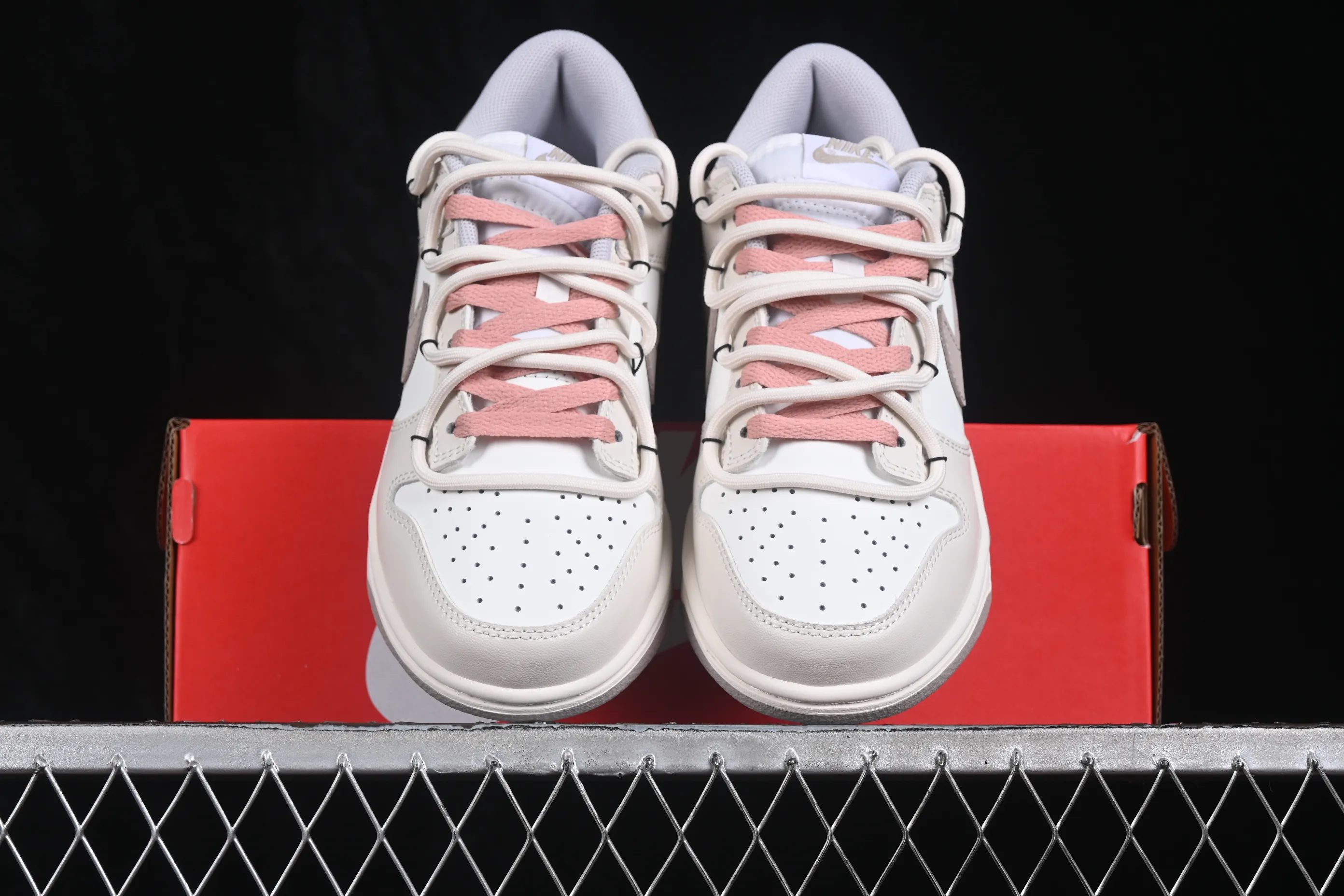 All categories Nk SB Dunk Series Nk SB Dunk Low High-end customized low-top sneakers Nike SB Dunk Low Strappy low-top casual skateboard shoes PG0510-057